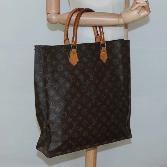 LOUIS VUITTON Monogram Sac Plat Hand Bag - Picture 15 of 16